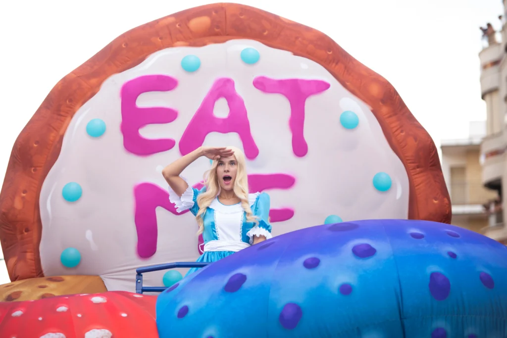Brotóns Wonderland alicia fantasia disfraz cabalgata